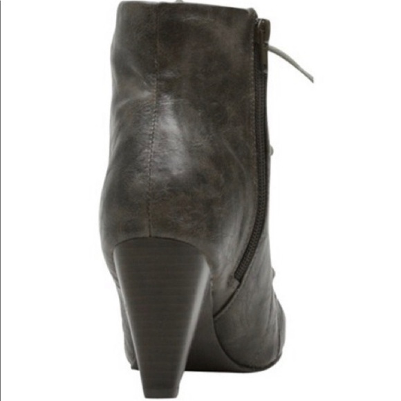 Madden girl Sashimi Grey Bootie - Picture 4 of 13